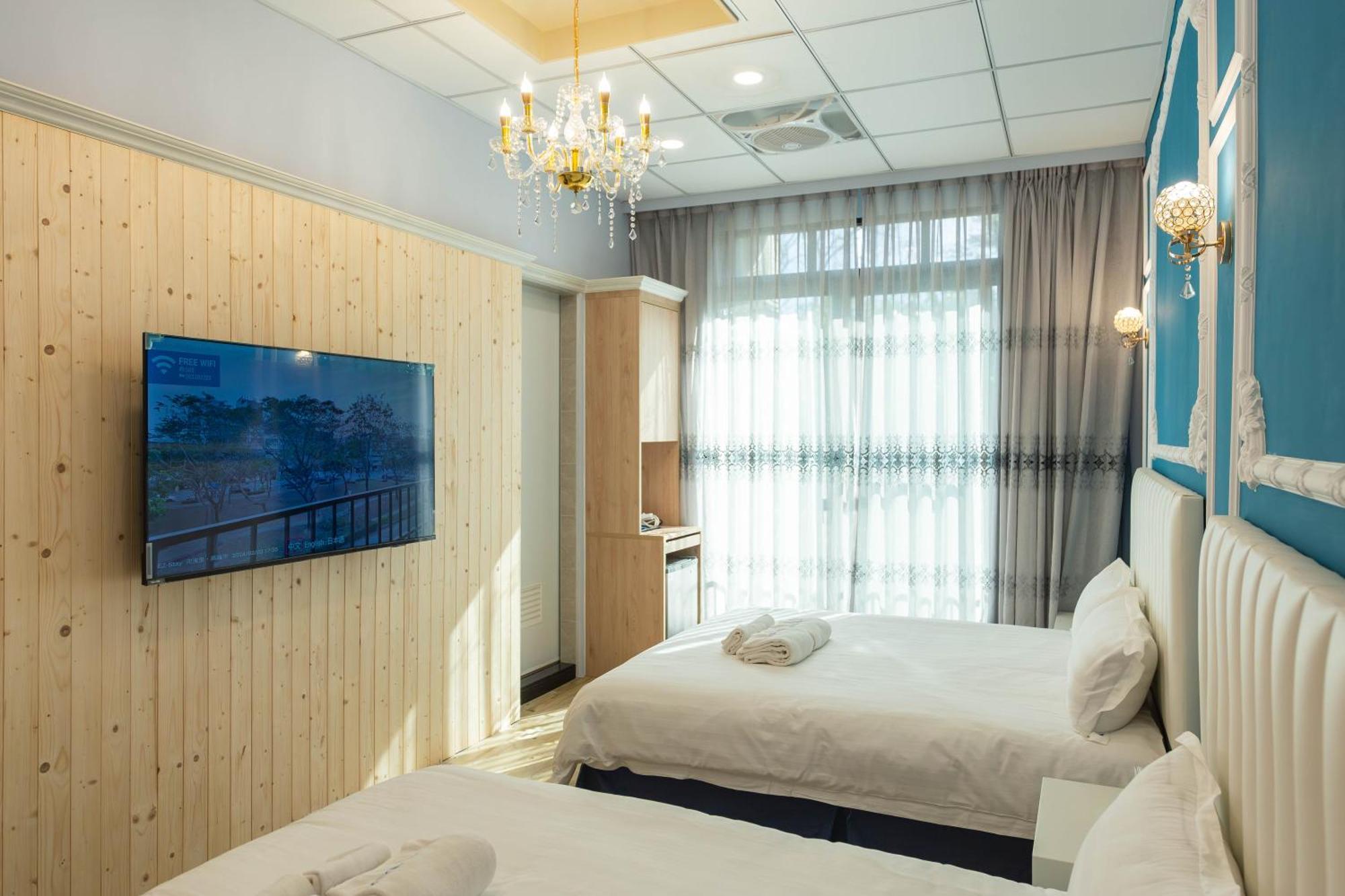 Ez Stay Yancheng Kaohsiung Exterior photo